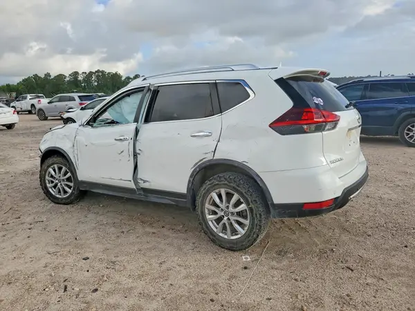 JN8AT2MV3LW139042 2020 NISSAN ROGUE - Image 2