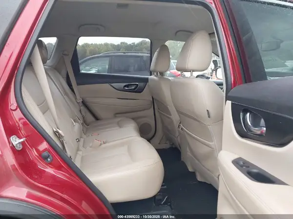 JN8AT2MV4GW132011 2016 NISSAN ROGUE - Image 8