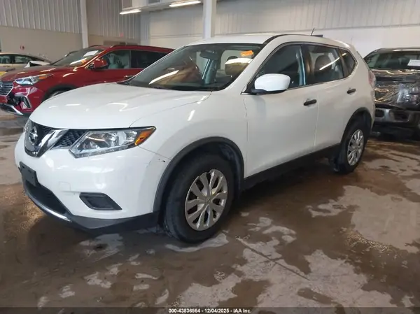 JN8AT2MV4GW142585 2016 NISSAN ROGUE - Image 2