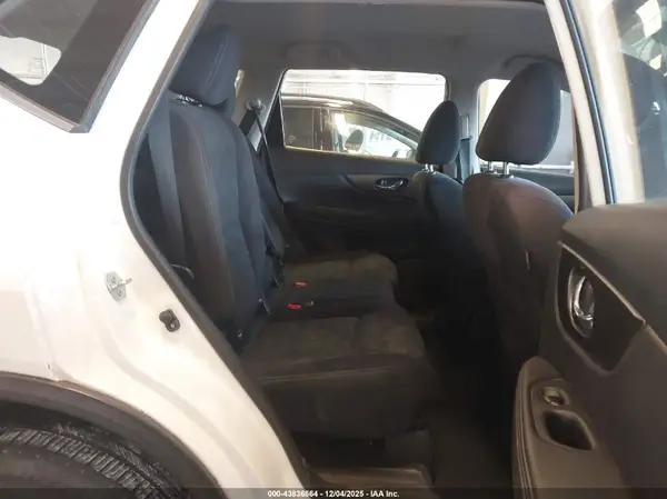 JN8AT2MV4GW142585 2016 NISSAN ROGUE - Image 8