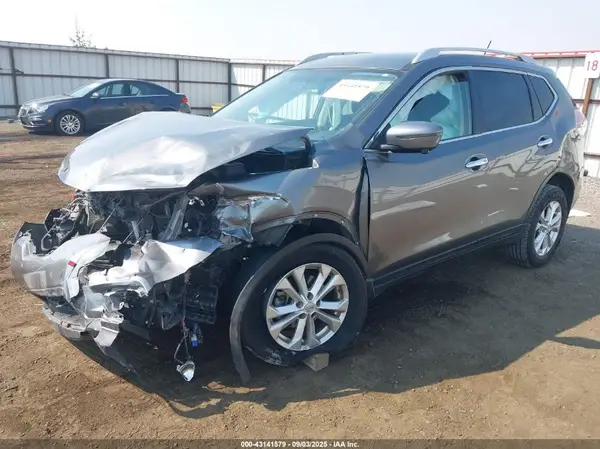 JN8AT2MV4GW148855 2016 NISSAN ROGUE - Image 2