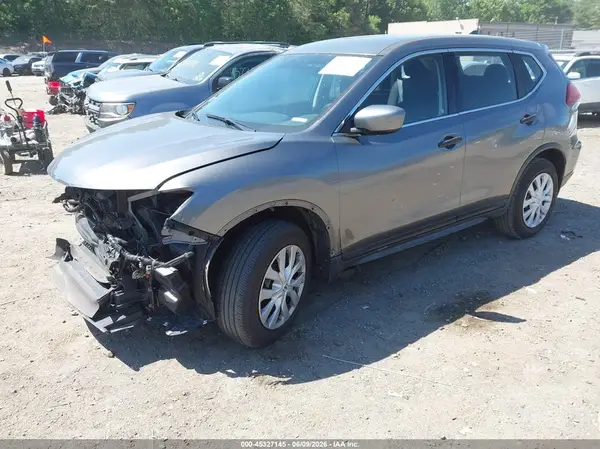 JN8AT2MV4HW003042 2017 NISSAN ROGUE - Image 2