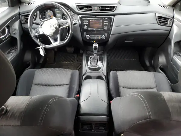 JN8AT2MV4HW003154 2017 NISSAN ROGUE - Image 8