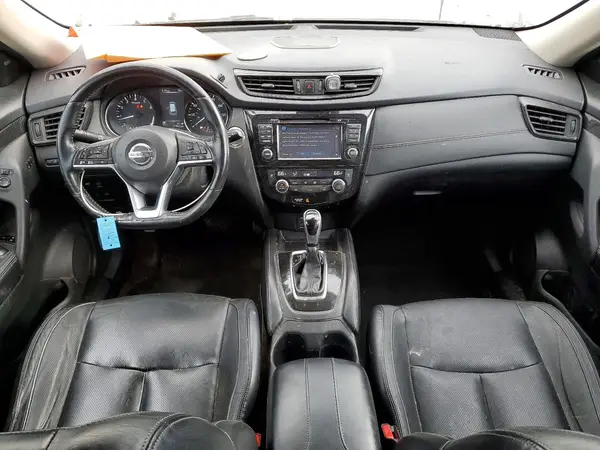 JN8AT2MV4HW003199 2017 NISSAN ROGUE - Image 8