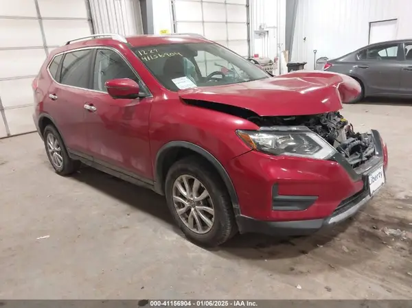 JN8AT2MV4HW005289 2017 NISSAN ROGUE - Image 1