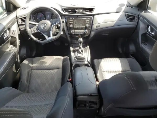 JN8AT2MV4HW006118 2017 NISSAN ROGUE - Image 8