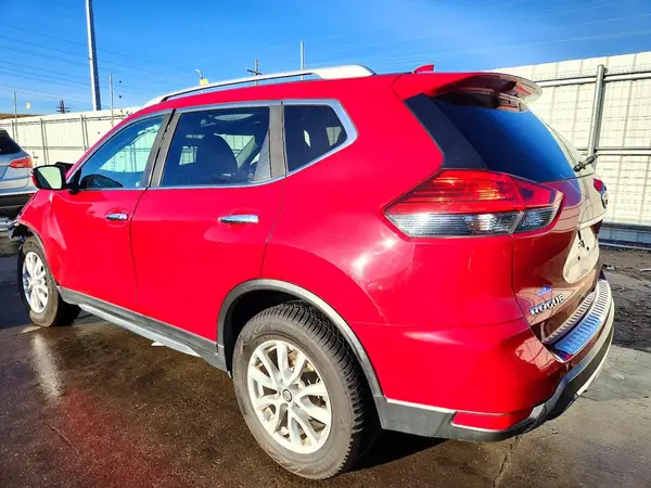 JN8AT2MV4HW006491 2017 NISSAN ROGUE - Image 2