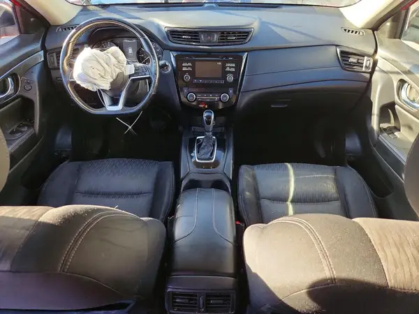 JN8AT2MV4HW006491 2017 NISSAN ROGUE - Image 8