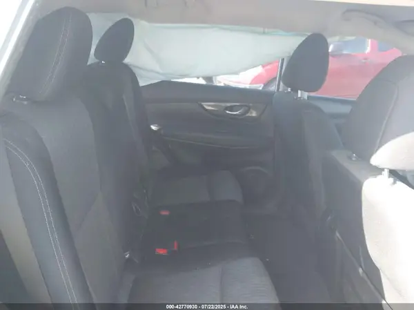 JN8AT2MV4HW006717 2017 NISSAN ROGUE - Image 8