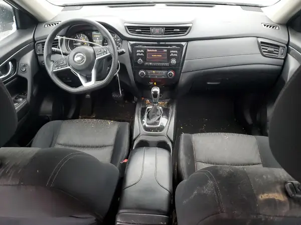 JN8AT2MV4HW007494 2017 NISSAN ROGUE - Image 8