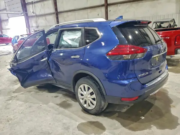 JN8AT2MV4HW007544 2017 NISSAN ROGUE - Image 2
