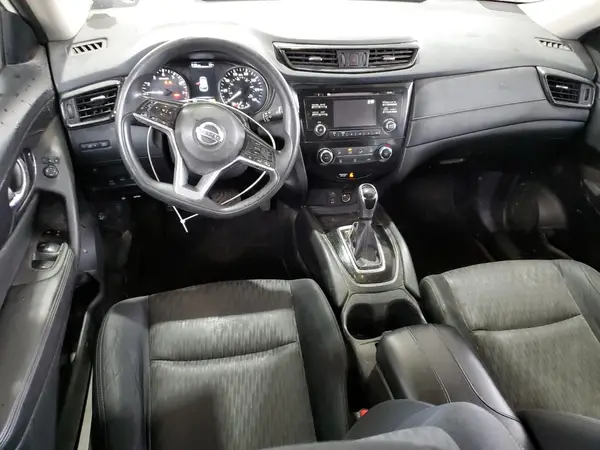 JN8AT2MV4HW009925 2017 NISSAN ROGUE - Image 8