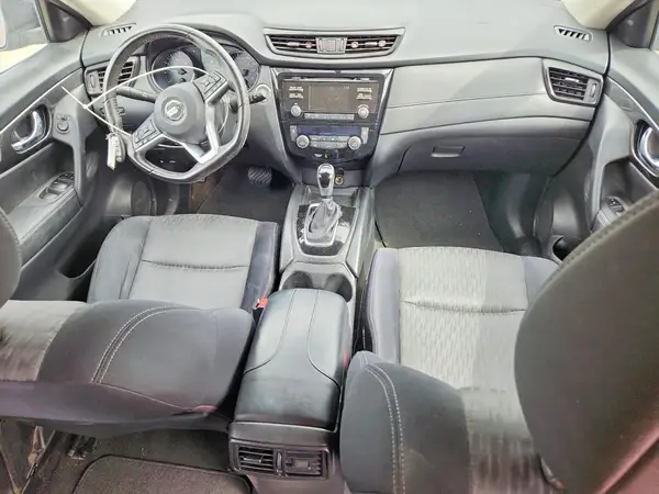 JN8AT2MV4HW012811 2017 NISSAN ROGUE - Image 8