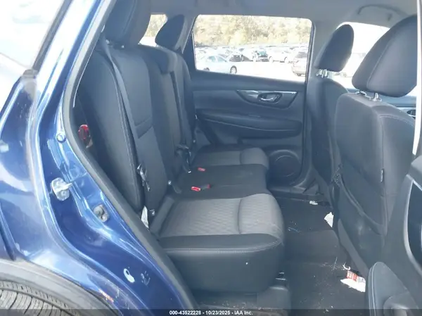 JN8AT2MV4HW015286 2017 NISSAN ROGUE - Image 8