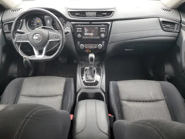 JN8AT2MV4HW015451 2017 NISSAN ROGUE - Image 8