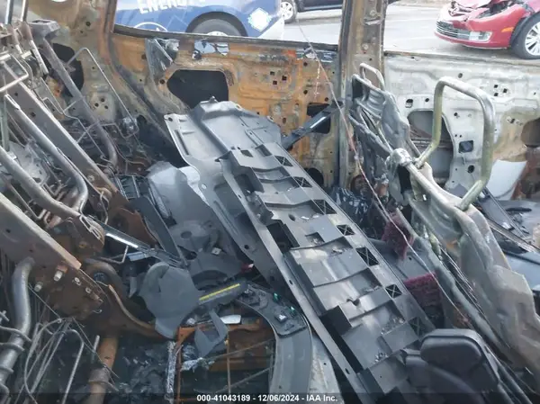 JN8AT2MV4HW016471 2017 NISSAN ROGUE - Image 8