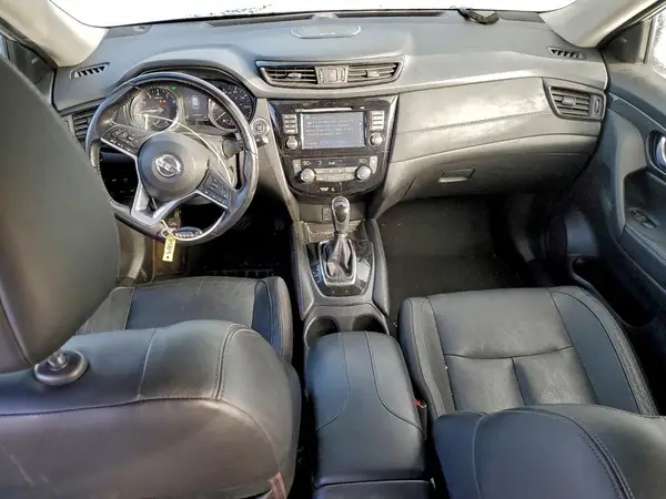 JN8AT2MV4HW016602 2017 NISSAN ROGUE - Image 8