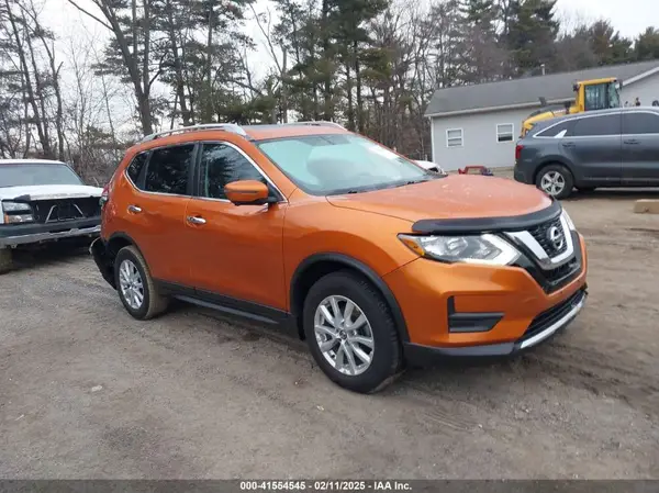 JN8AT2MV4HW018169 2017 NISSAN ROGUE - Image 1