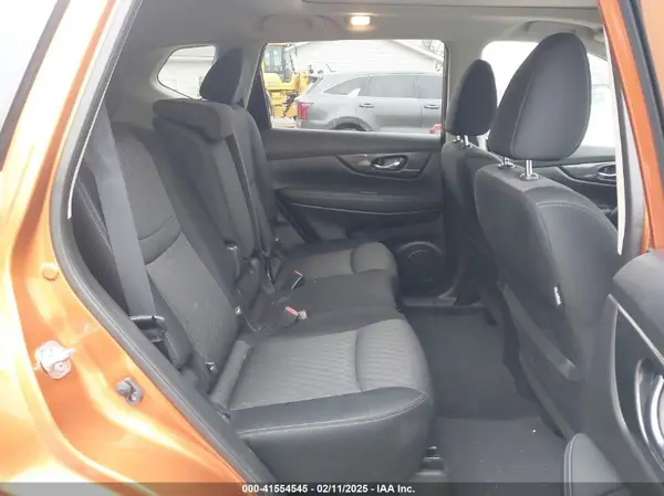 JN8AT2MV4HW018169 2017 NISSAN ROGUE - Image 8