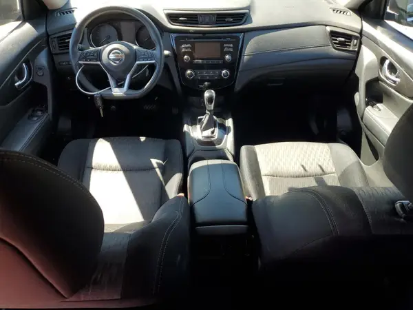 JN8AT2MV4HW019595 2017 NISSAN ROGUE - Image 8