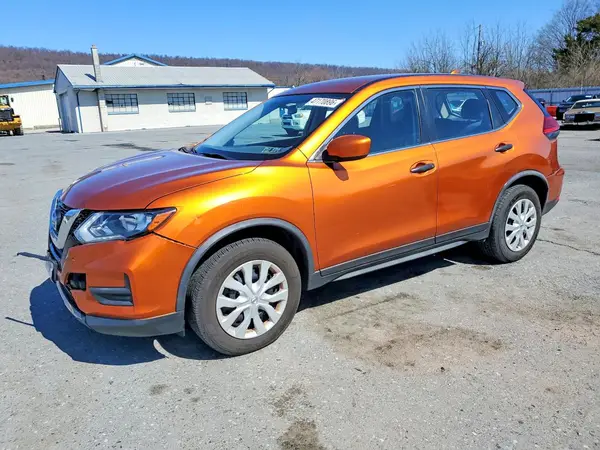 JN8AT2MV4HW020391 2017 NISSAN ROGUE - Image 1