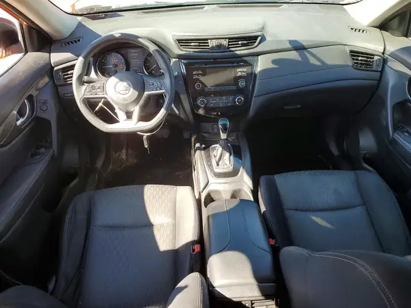 JN8AT2MV4HW020391 2017 NISSAN ROGUE - Image 8