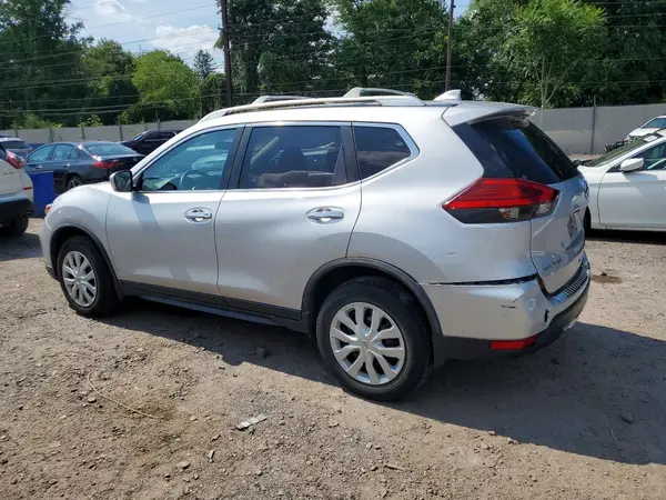 JN8AT2MV4HW020410 2017 NISSAN ROGUE - Image 2