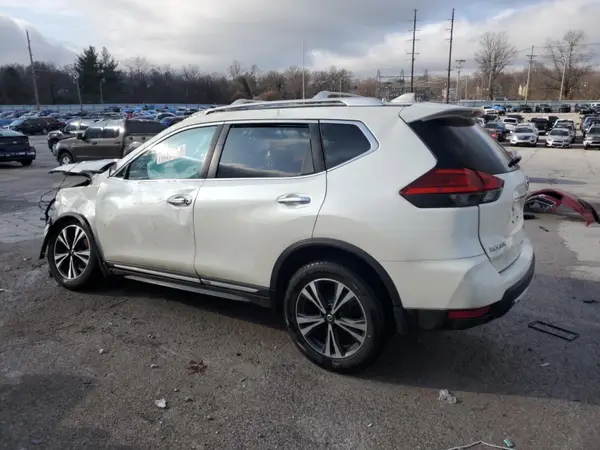 JN8AT2MV4HW023386 2017 NISSAN ROGUE - Image 2