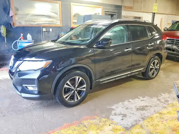 JN8AT2MV4HW023811 2017 NISSAN ROGUE - Image 1