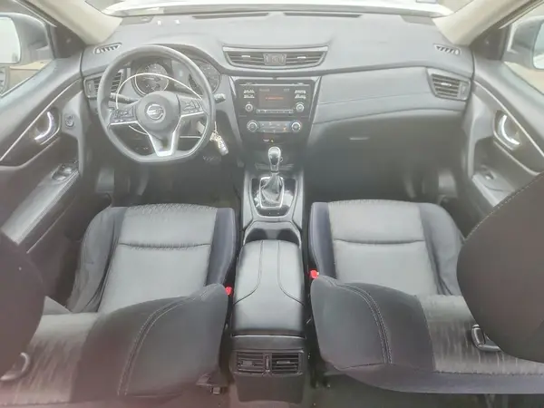 JN8AT2MV4HW024456 2017 NISSAN ROGUE - Image 8