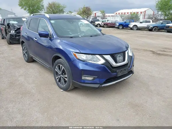 JN8AT2MV4HW024912 2017 NISSAN ROGUE - Image 1