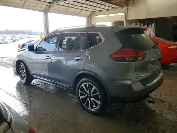 JN8AT2MV4HW025493 2017 NISSAN ROGUE - Image 2