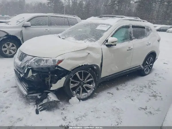 JN8AT2MV4HW026434 2017 NISSAN ROGUE - Image 2