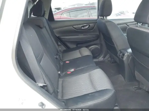JN8AT2MV4HW026708 2017 NISSAN ROGUE - Image 8