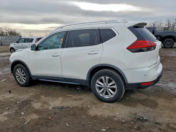 JN8AT2MV4HW028068 2017 NISSAN ROGUE - Image 2