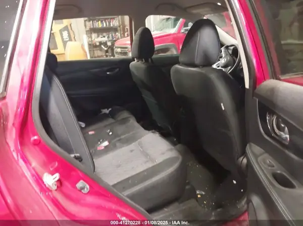 JN8AT2MV4HW251551 2017 NISSAN ROGUE - Image 8