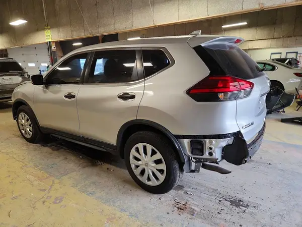 JN8AT2MV4HW255664 2017 NISSAN ROGUE - Image 2