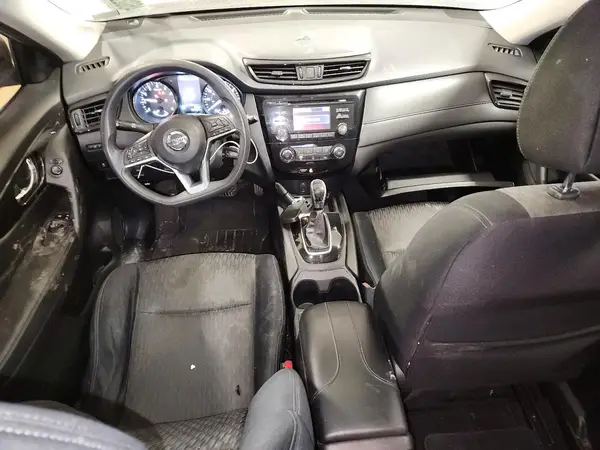 JN8AT2MV4HW255664 2017 NISSAN ROGUE - Image 8