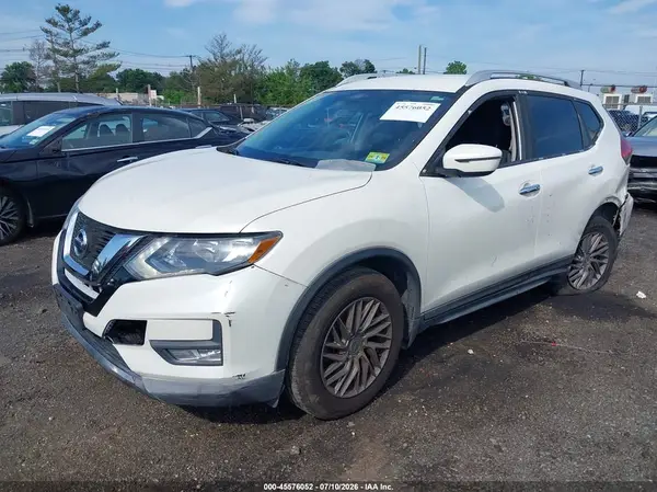 JN8AT2MV4HW257270 2017 NISSAN ROGUE - Image 2