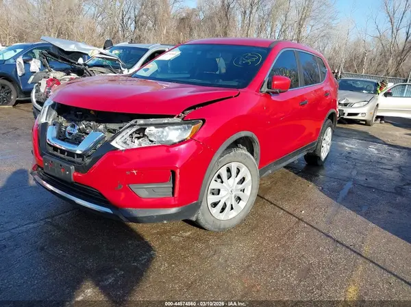 JN8AT2MV4HW257981 2017 NISSAN ROGUE - Image 2
