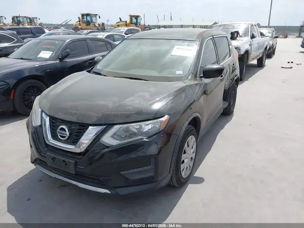 JN8AT2MV4HW261481 2017 NISSAN ROGUE - Image 2