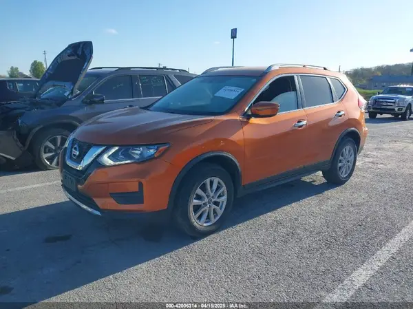 JN8AT2MV4HW262078 2017 NISSAN ROGUE - Image 2