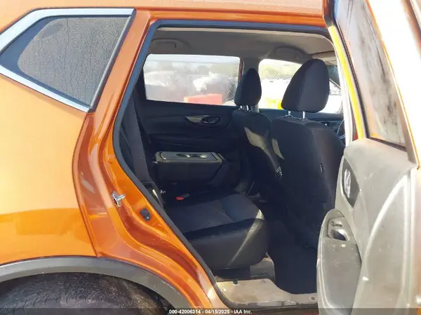 JN8AT2MV4HW262078 2017 NISSAN ROGUE - Image 8