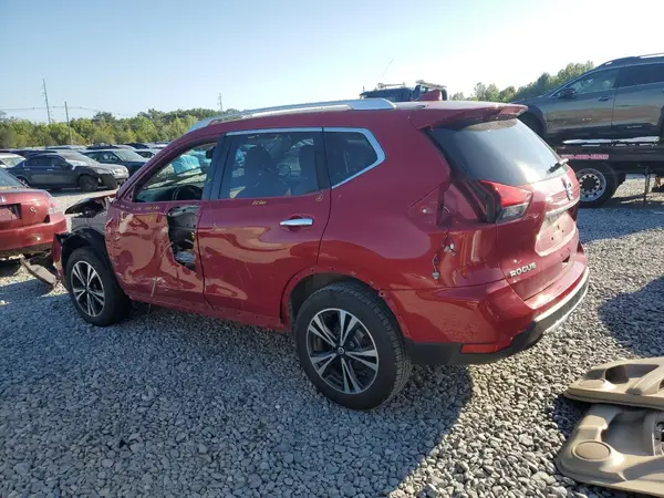 JN8AT2MV4HW262940 2017 NISSAN ROGUE - Image 2