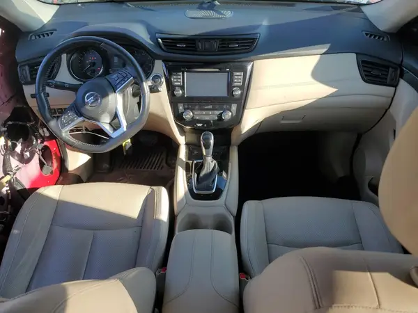 JN8AT2MV4HW262940 2017 NISSAN ROGUE - Image 8