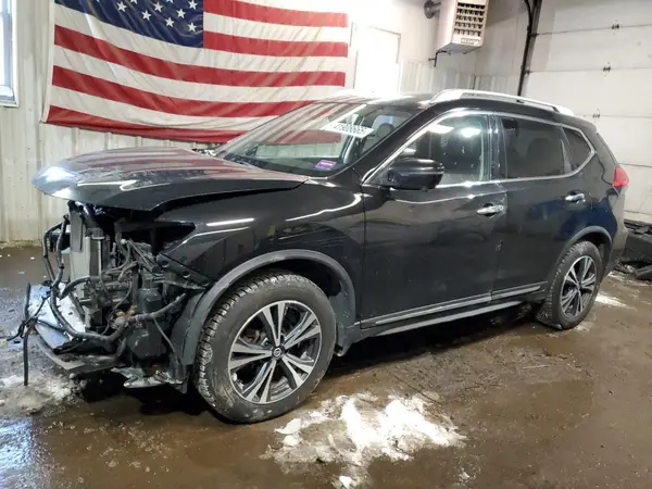 JN8AT2MV4HW263473 2017 NISSAN ROGUE - Image 1