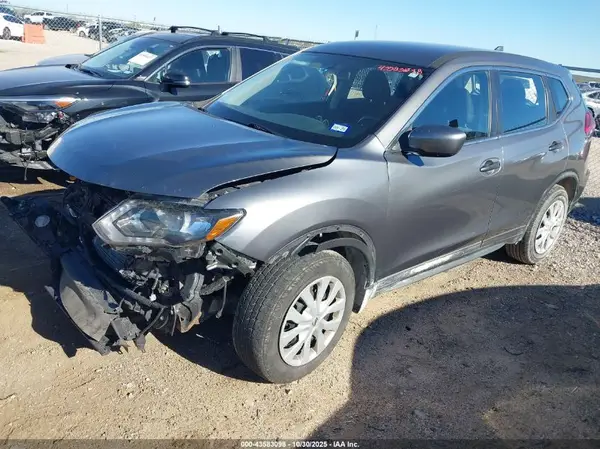 JN8AT2MV4HW264414 2017 NISSAN ROGUE - Image 2