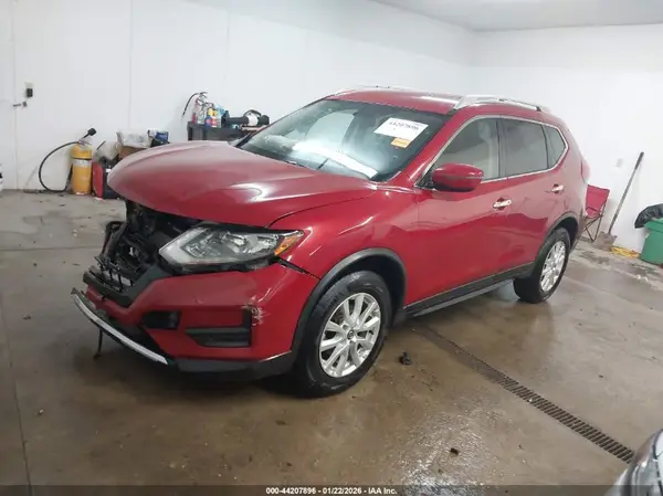 JN8AT2MV4HW267880 2017 NISSAN ROGUE - Image 2