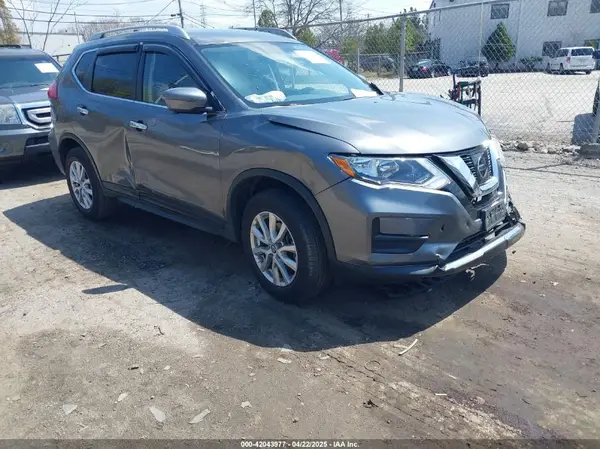 JN8AT2MV4HW271539 2017 NISSAN ROGUE - Image 1