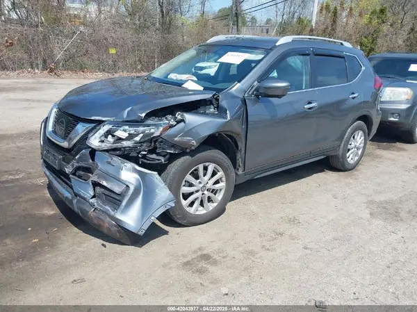 JN8AT2MV4HW271539 2017 NISSAN ROGUE - Image 2